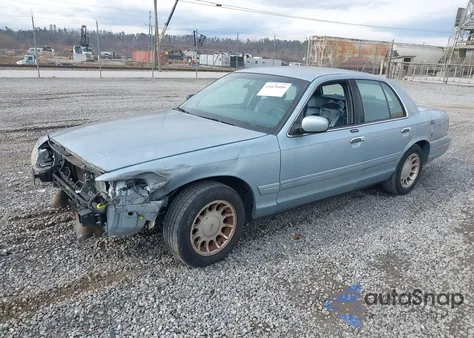 2002 Ford Crown Victoria Lx z USA, uszkodzony, nr VIN 2FAFP74WX2X158353